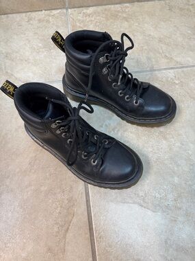 Doc Martens Faora Mid Top Leather Padded Collar Womens Boots Size US 7